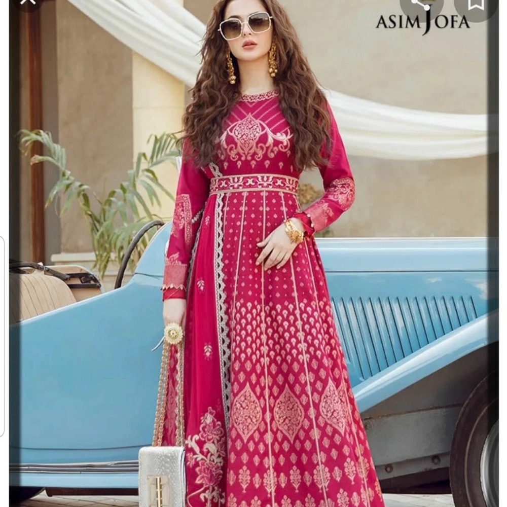 Asim jofa original size small. Worn once. Jacquard lawn